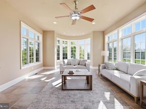 10 Stonebridge Crossing Road, Newtown PA 18940