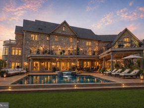 10 Stonebridge Crossing Road, Newtown PA 18940