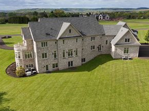 10 Stonebridge Crossing Road, Newtown PA 18940