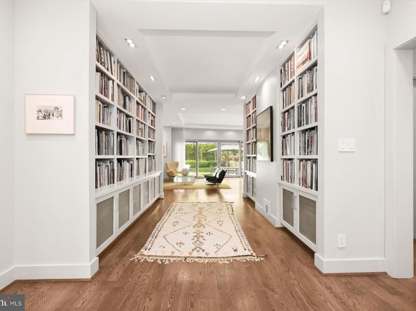 2901 Albemarle Street NW, Washington DC 20008
