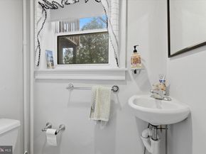 48 E Stewart Avenue, Lansdowne PA 19050