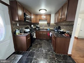 2413 Vista Street, Philadelphia PA 19152