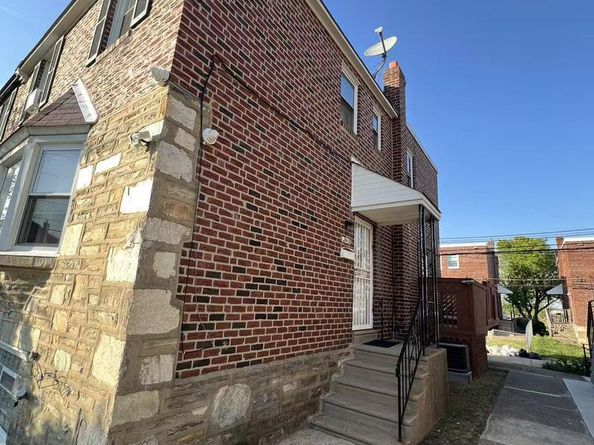 2413 Vista Street, Philadelphia PA 19152