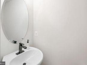 5164 Carters Lane, Alexandria VA 22311