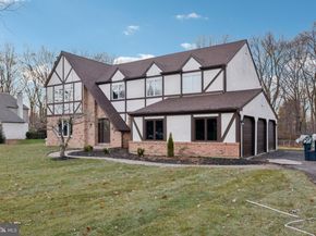 923 Hunt Drive, Yardley PA 19067