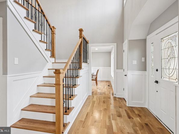 923 Hunt Drive, Yardley PA 19067