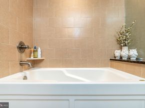 500 Admirals Way 214, Philadelphia PA 19146