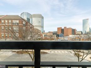 500 Admirals Way 214, Philadelphia PA 19146