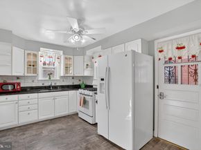 2021 32nd Place SE, Washington DC 20020