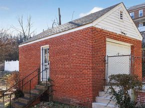 2021 32nd Place SE, Washington DC 20020