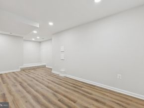 12920 New Parkland Drive, Herndon VA 20171