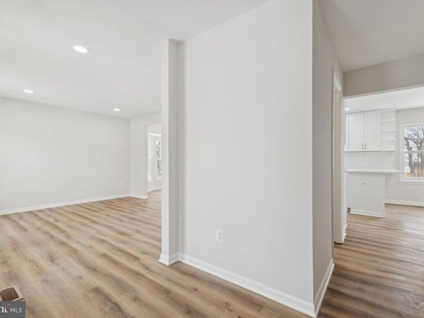 12920 New Parkland Drive, Herndon VA 20171