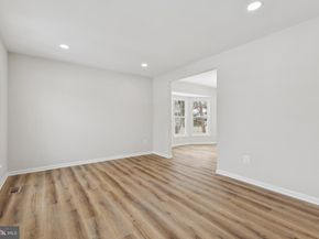 12920 New Parkland Drive, Herndon VA 20171