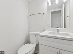 12920 New Parkland Drive, Herndon VA 20171