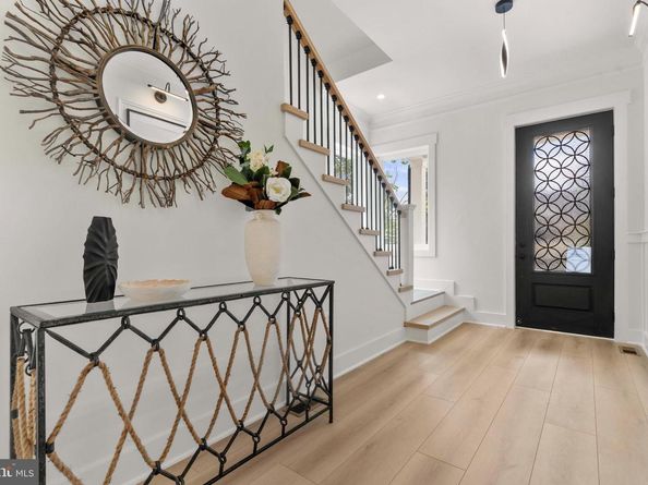 1905 N Taylor Street, Arlington VA 22207