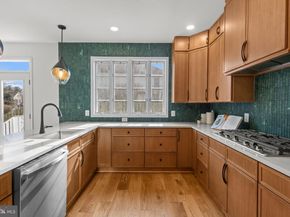 2370 Whitestone Hill Court, Falls Church VA 22043