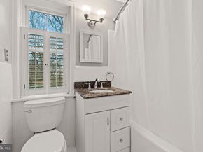 2509 Arlington Boulevard 22, Arlington VA 22201