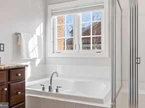 7996 Reserve Way, Vienna VA 22182