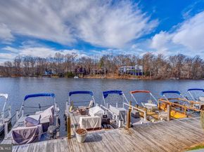 11262 Harbor Court 11262, Reston VA 20191