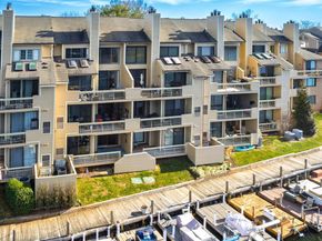 11262 Harbor Court 11262, Reston VA 20191