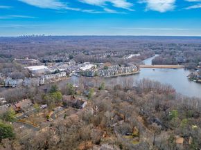 11262 Harbor Court 11262, Reston VA 20191