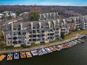 11262 Harbor Court 11262, Reston VA 20191