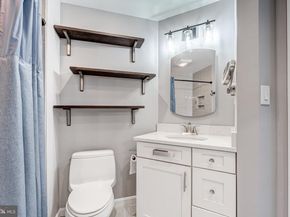 11262 Harbor Court 11262, Reston VA 20191