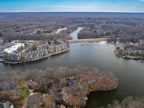 11262 Harbor Court 11262, Reston VA 20191