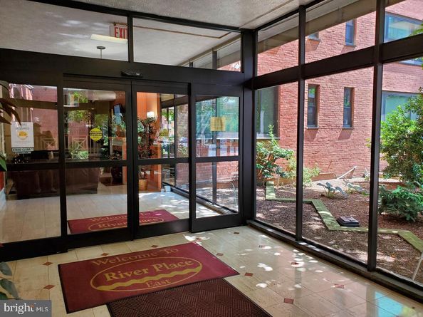 1021 Arlington Boulevard 702, Arlington VA 22209