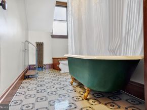 580 Wigard Avenue, Philadelphia PA 19128