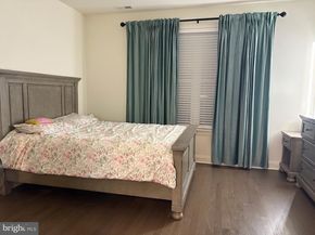 909 Holden Court, Warminster PA 18974