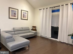 909 Holden Court, Warminster PA 18974