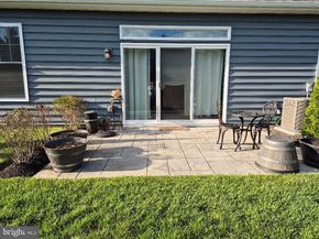 909 Holden Court, Warminster PA 18974