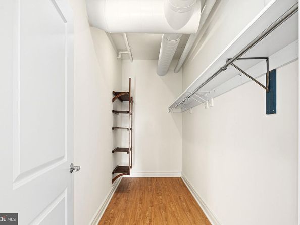 121-35 Walnut Street 405, Philadelphia PA 19106