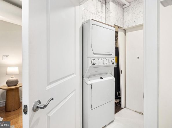 121-35 Walnut Street 405, Philadelphia PA 19106