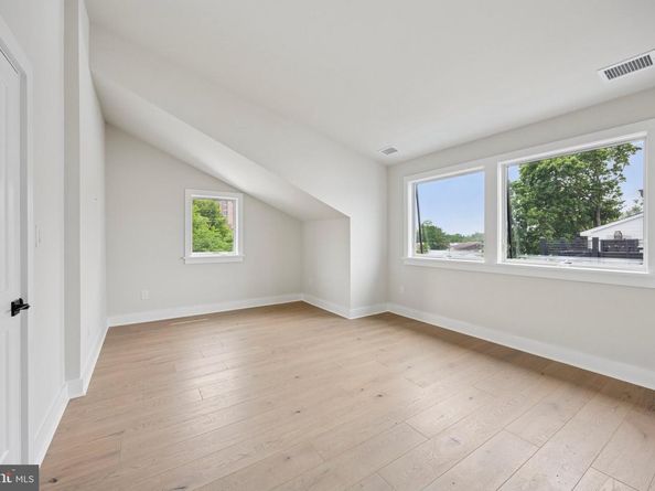 226 N Main Street, Doylestown PA 18901