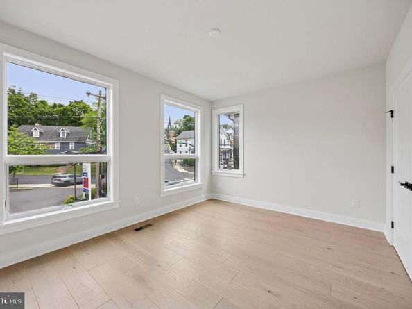 226 N Main Street, Doylestown PA 18901