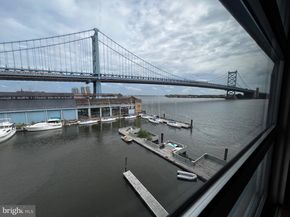 7 N Christopher Columbus Blvd Boulevard N 235, Philadelphia PA 19106
