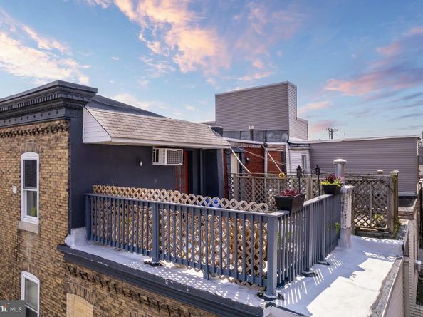 1327 Snyder Avenue, Philadelphia PA 19148