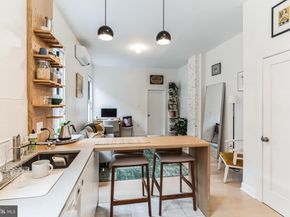 1108 Pine Street, Philadelphia PA 19107
