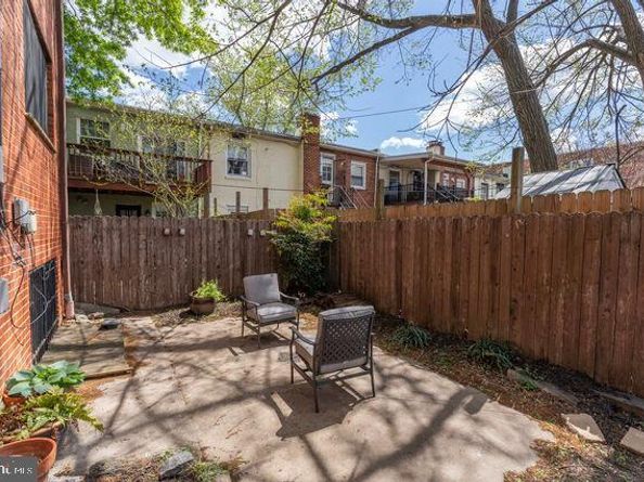 1633 D Street SE, Washington DC 20003