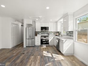 28 E Reed Avenue, Alexandria VA 22305