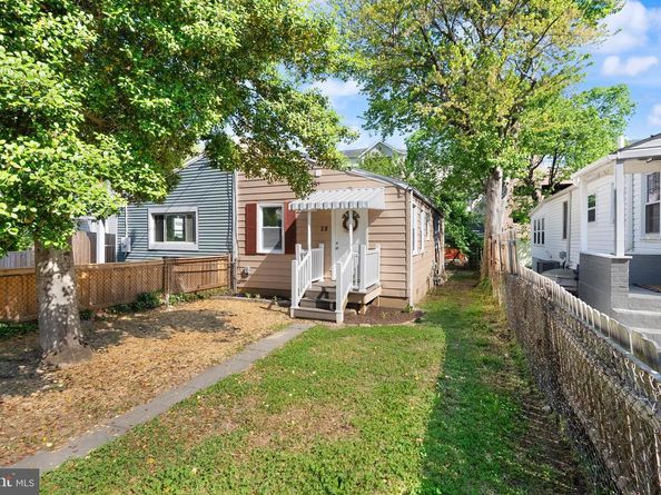 28 E Reed Avenue, Alexandria VA 22305