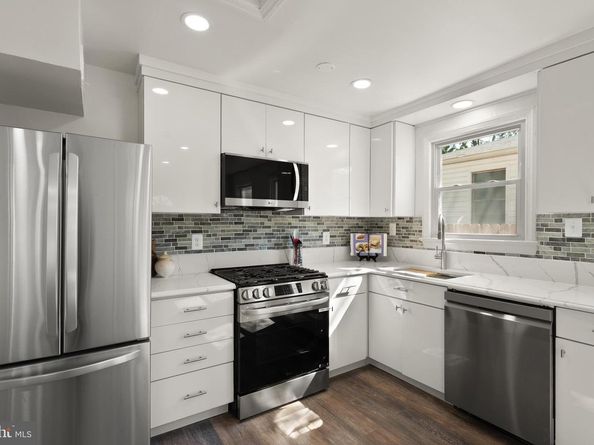 28 E Reed Avenue, Alexandria VA 22305