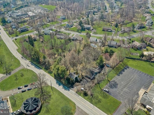 1525 Limekiln Pike, Dresher PA 19025