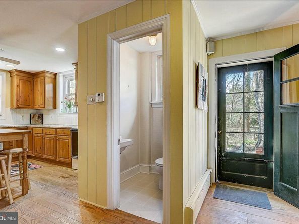 1525 Limekiln Pike, Dresher PA 19025