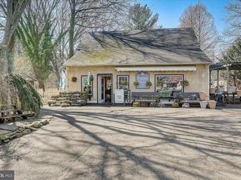 1525 Limekiln Pike