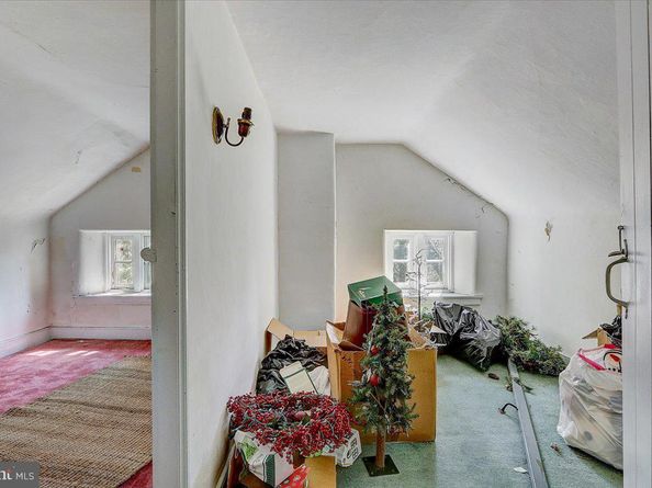 1525 Limekiln Pike, Dresher PA 19025
