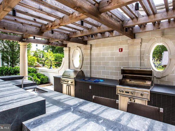 6900 Fleetwood Road 322, Mclean VA 22101