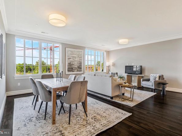 6900 Fleetwood Road 322, Mclean VA 22101